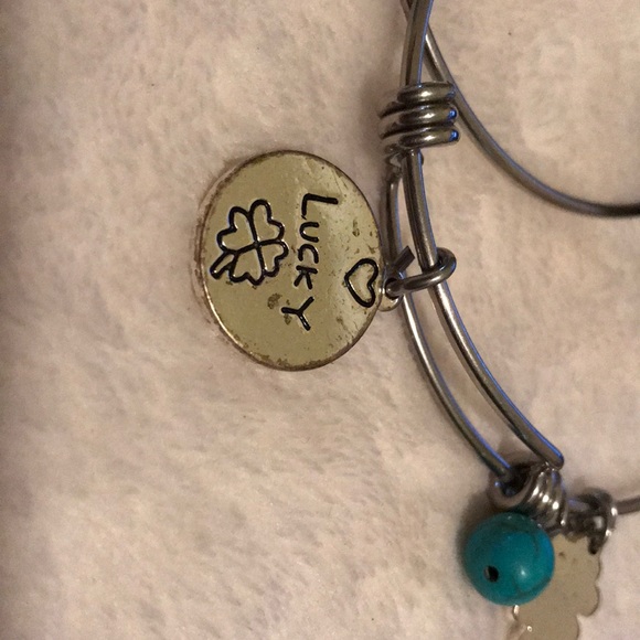 Bracelets - Picture 3 of 4